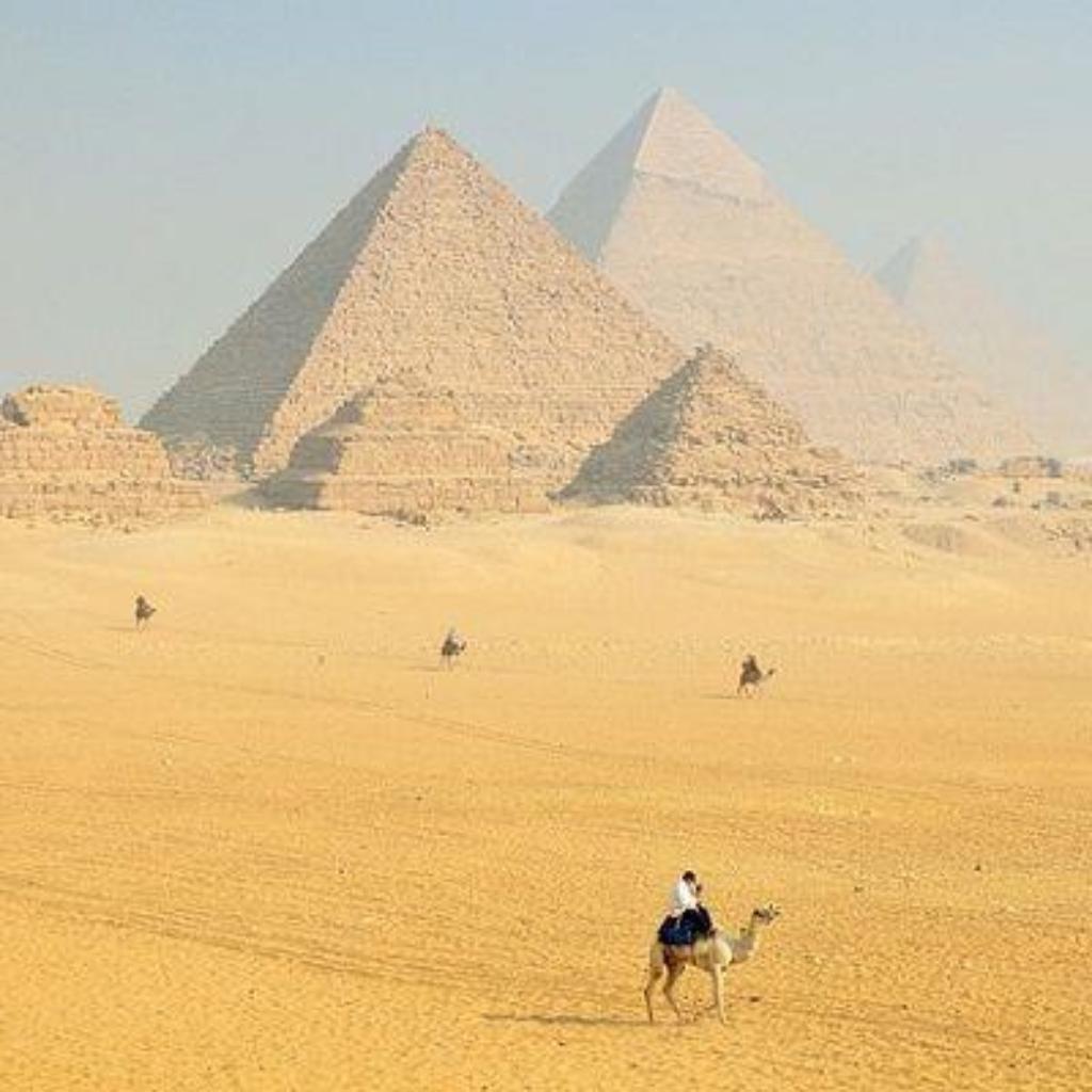 https://pixabay.com/de/photos/sphinx-%C3%A4gypten-hieroglyphen-tempel-1175828/